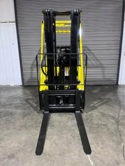 CAT 40 Electric Forklift w/Recon Battery / 18 month Warranty, Side Shift & Triple Mast!!